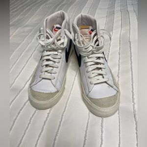 Nike Women’s Blazers - High-Top Sneakers, sz 9